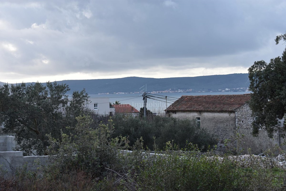 Terreno edificabile con vista sul mare!