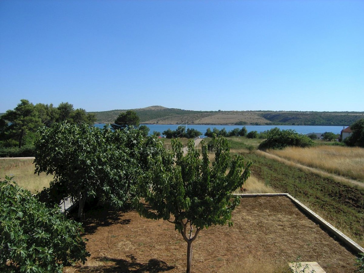 Casa familiare con vista sul mare