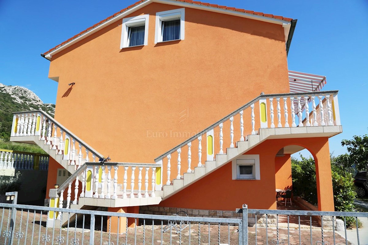 Casa in una posizione tranquilla in Baska