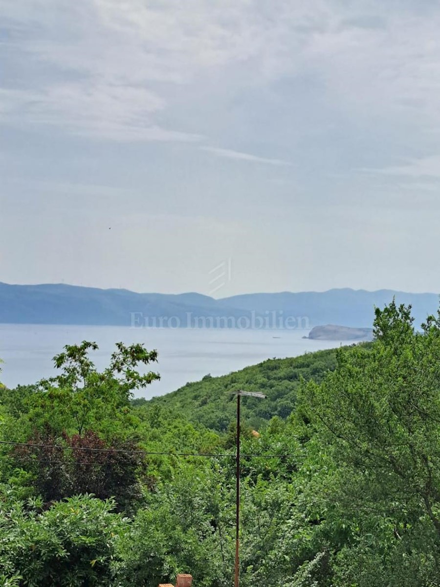 Beautiful house with 4 residential units, Vrbnik