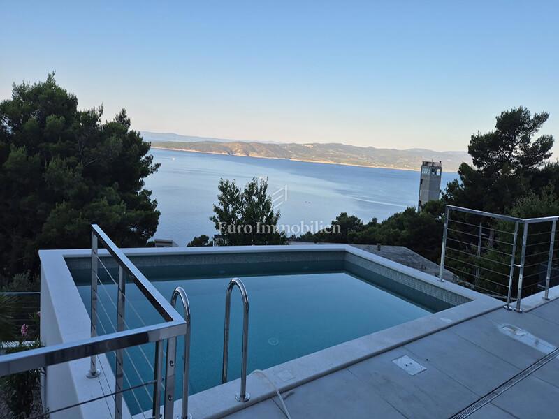 Modern villa with a beautiful view of the sea under construction