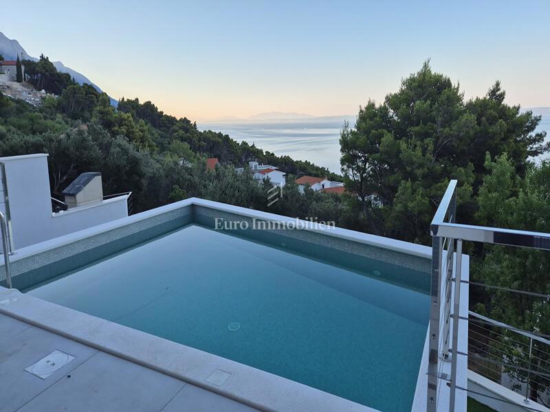 Modern villa with a beautiful view of the sea under construction