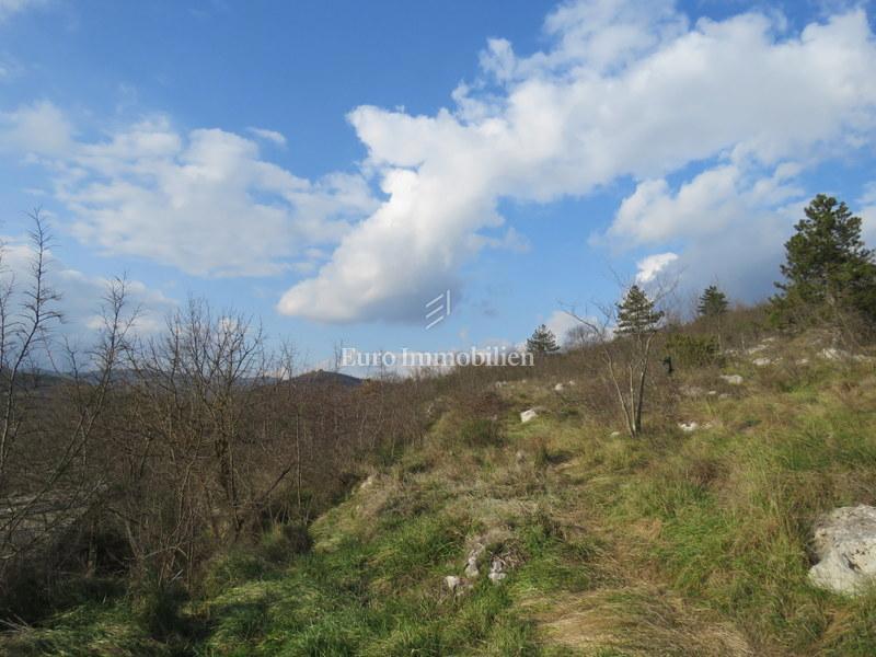 Istria, western slopes of Učka, building plot - 3,700 m2