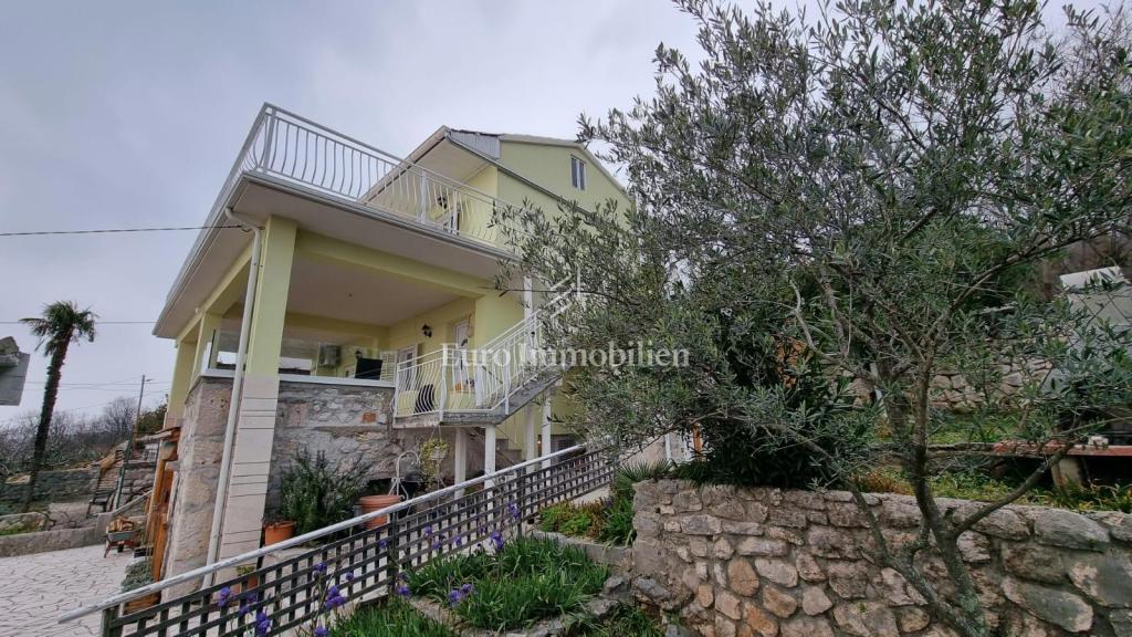 Detached house with garden near the sea, Dramalj