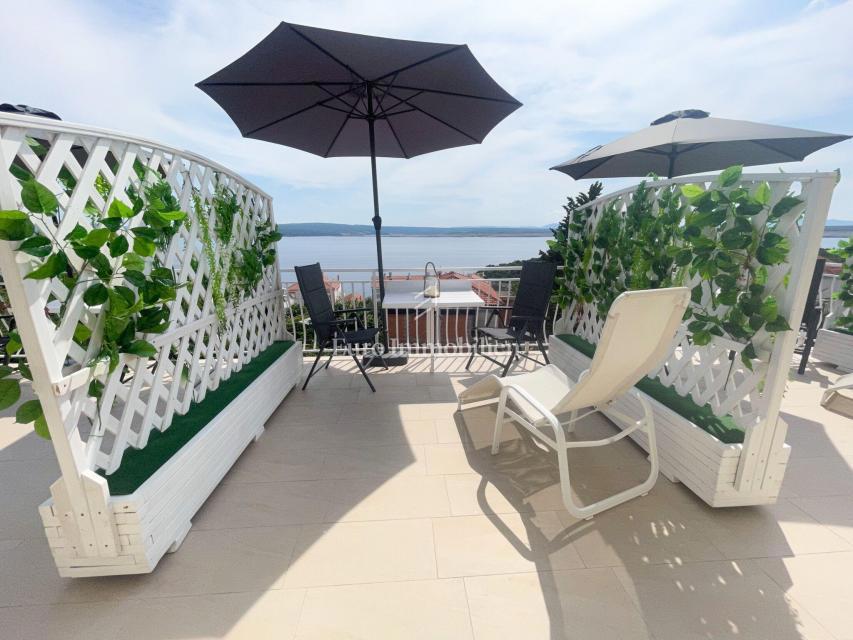 Detached house with garden near the sea, Dramalj