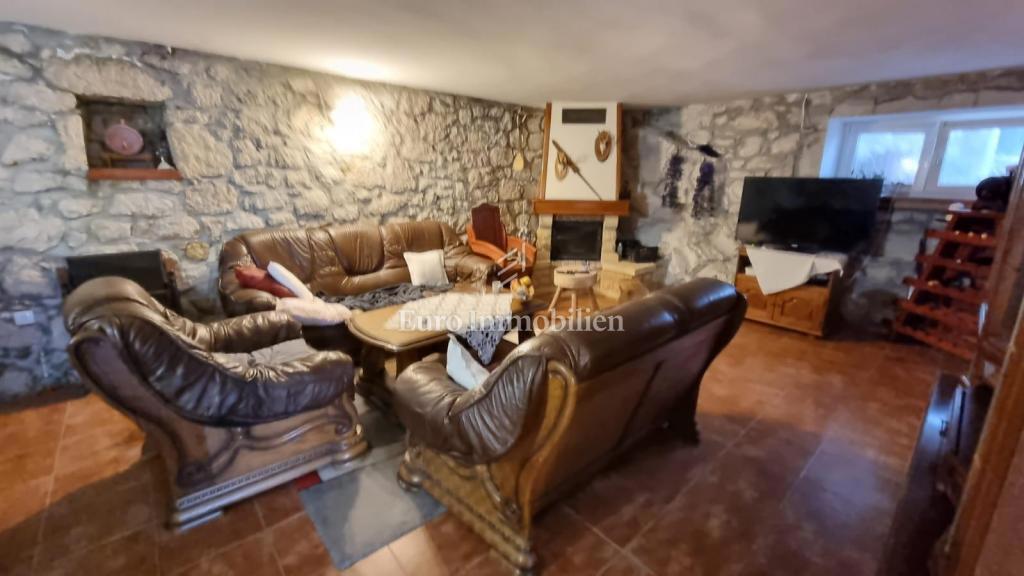 Detached house with garden near the sea, Dramalj