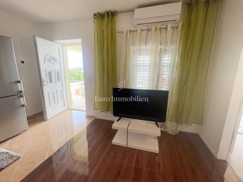 Detached house with garden near the sea, Dramalj
