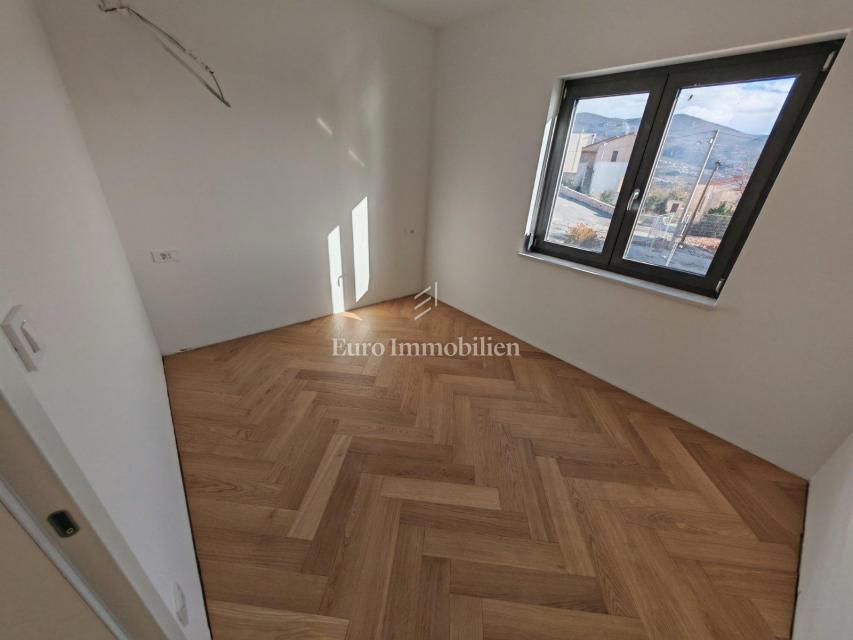 Apartment on the 1st floor of a new building, 50 meters from the sea