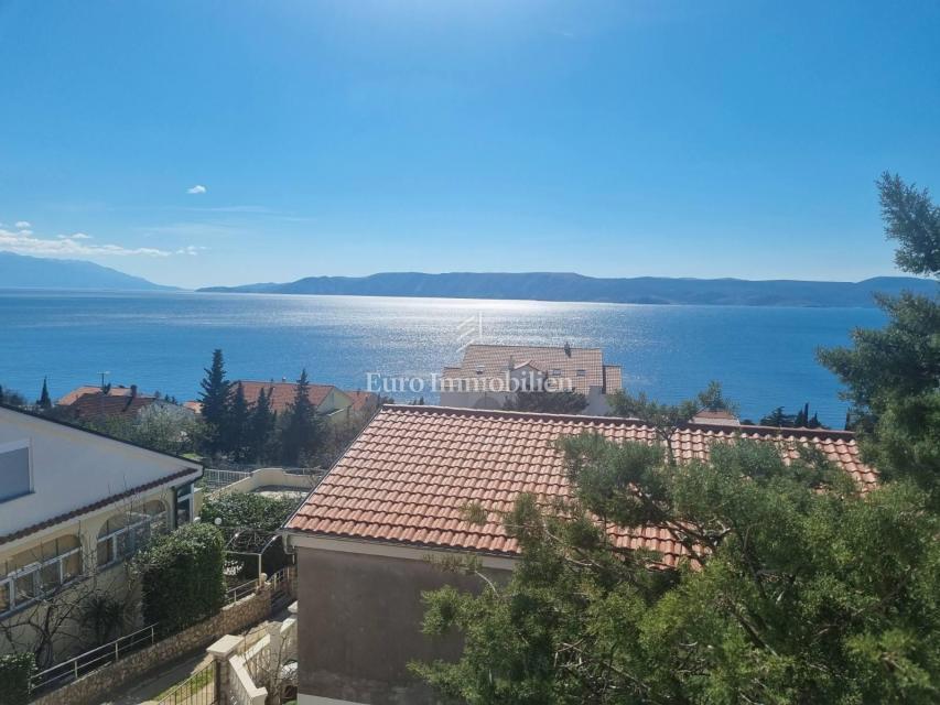 Novi Vinodolski, appartamento con giardino e vista mare