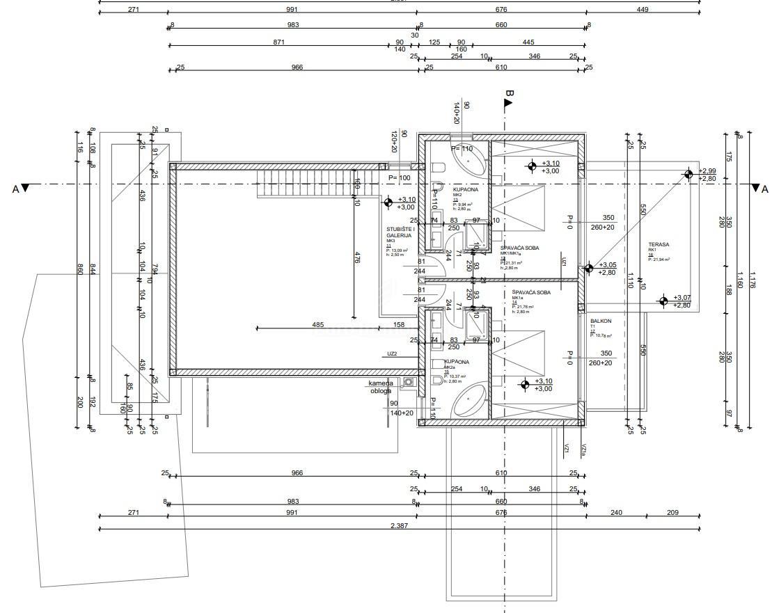 Una villa moderna con una grande piscina vicino a Verteneglio