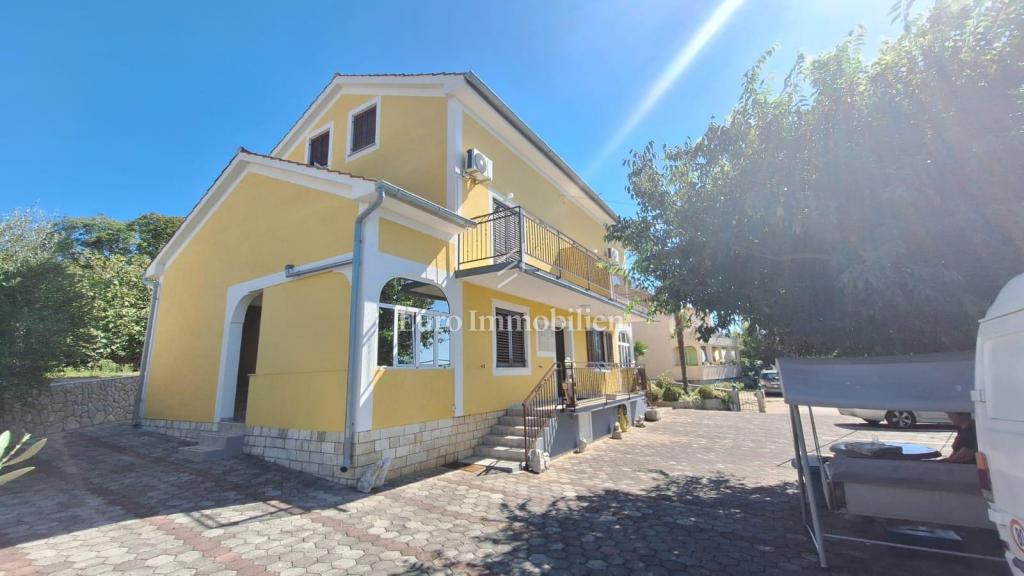 Isola di Krk, Malinska, casa con vista mare