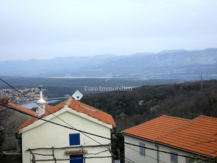 Isola di Krk - Dobrinj - casa in pietra, centro del paese