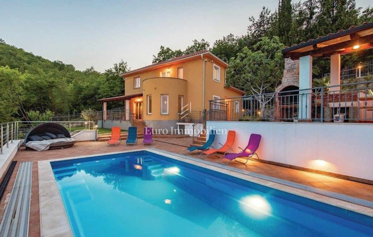 Beautiful villa with a sea view, in surroundings of Opatija!