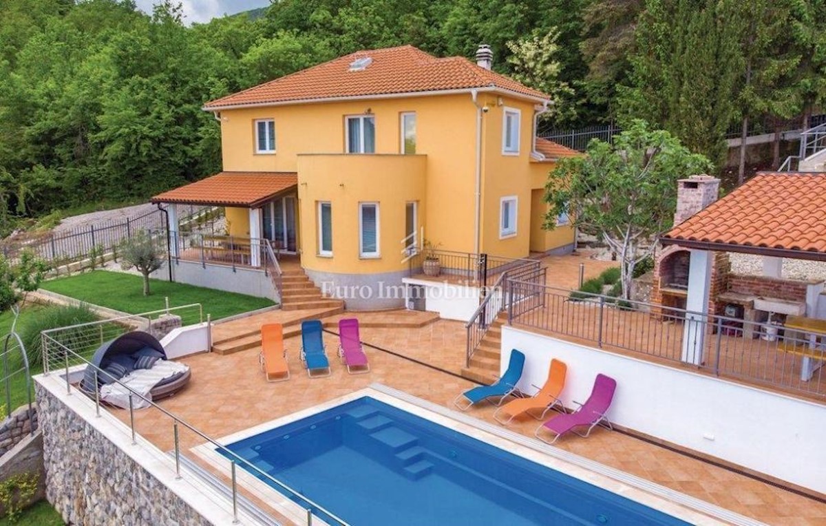 Beautiful villa with a sea view, in surroundings of Opatija!