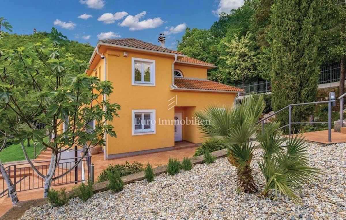 Beautiful villa with a sea view, in surroundings of Opatija!