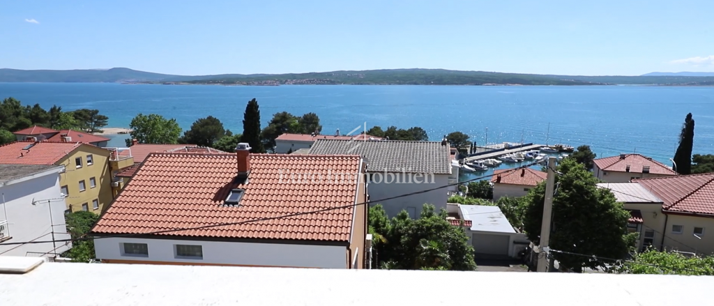 Crikvenica, casa con ristorante, ottima posizione