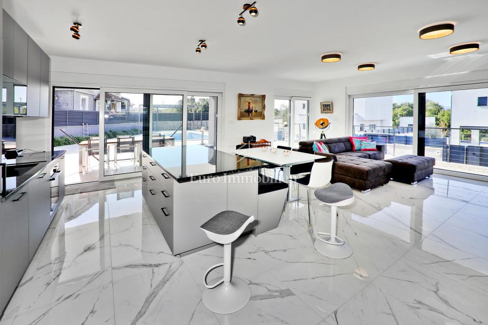 Villa moderna con vista mare - Malinska