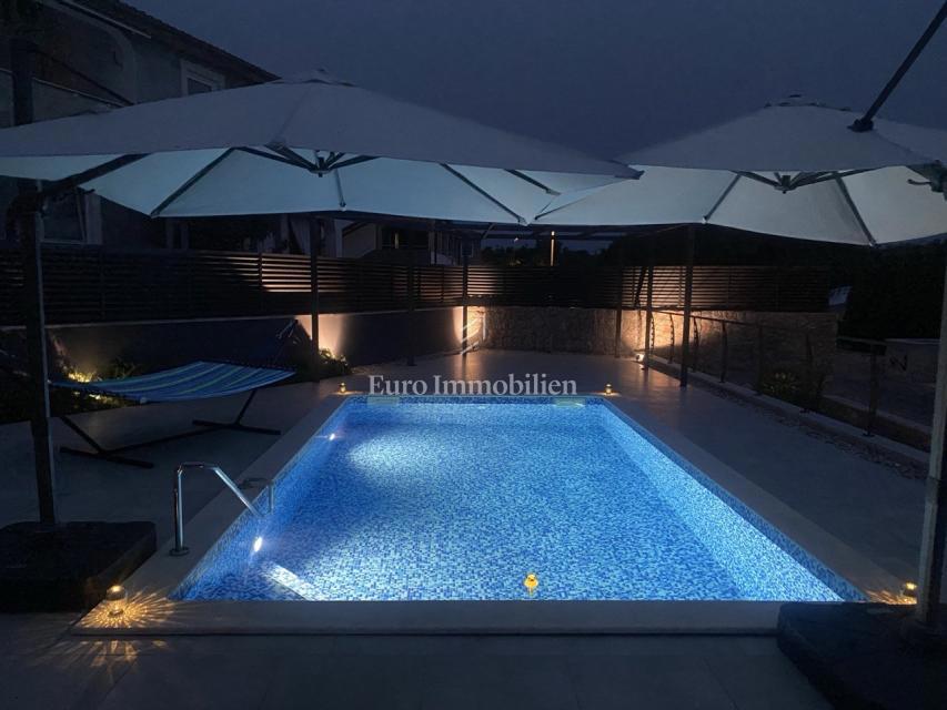 Villa moderna con vista mare - Malinska