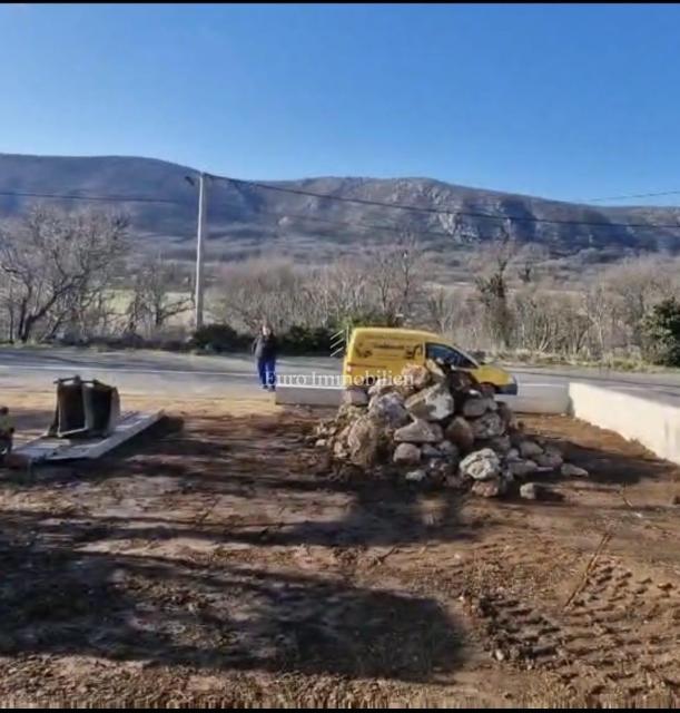 DRIVENIK, terreno edificabile 517m2