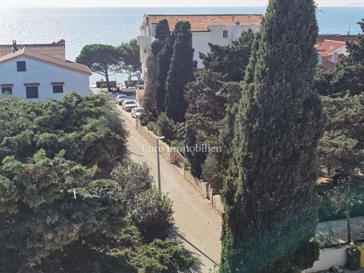 Novalja - appartamento con vista mare vicino alla spiaggia