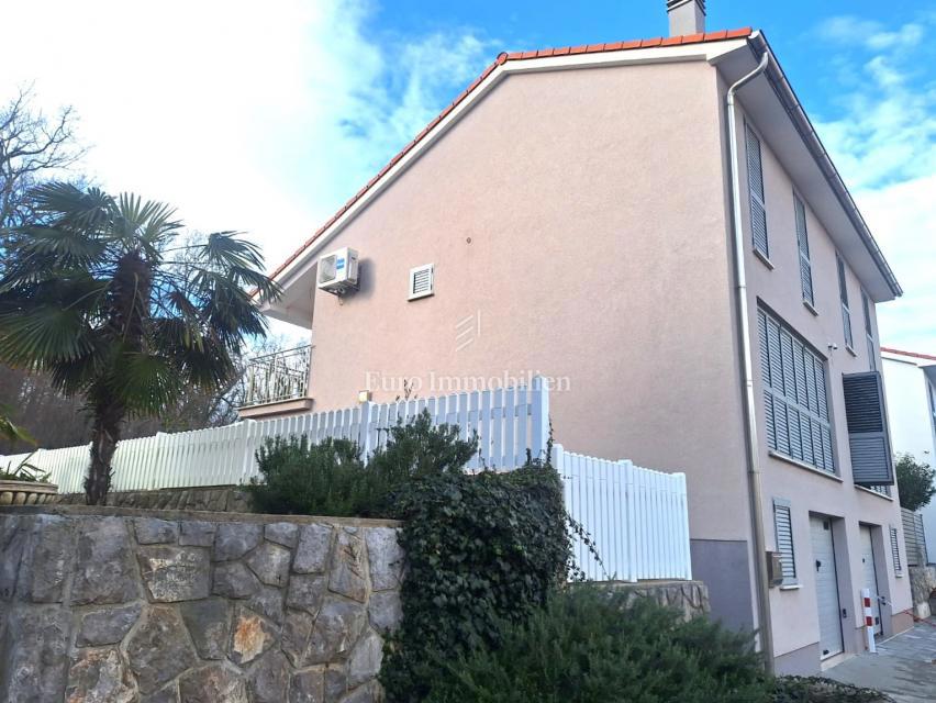 Casa con garage a soli 250 m dal mare