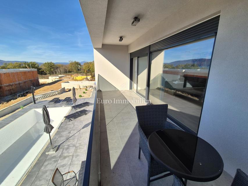 Nuova casa bifamiliare con vista mare - isola di Krk