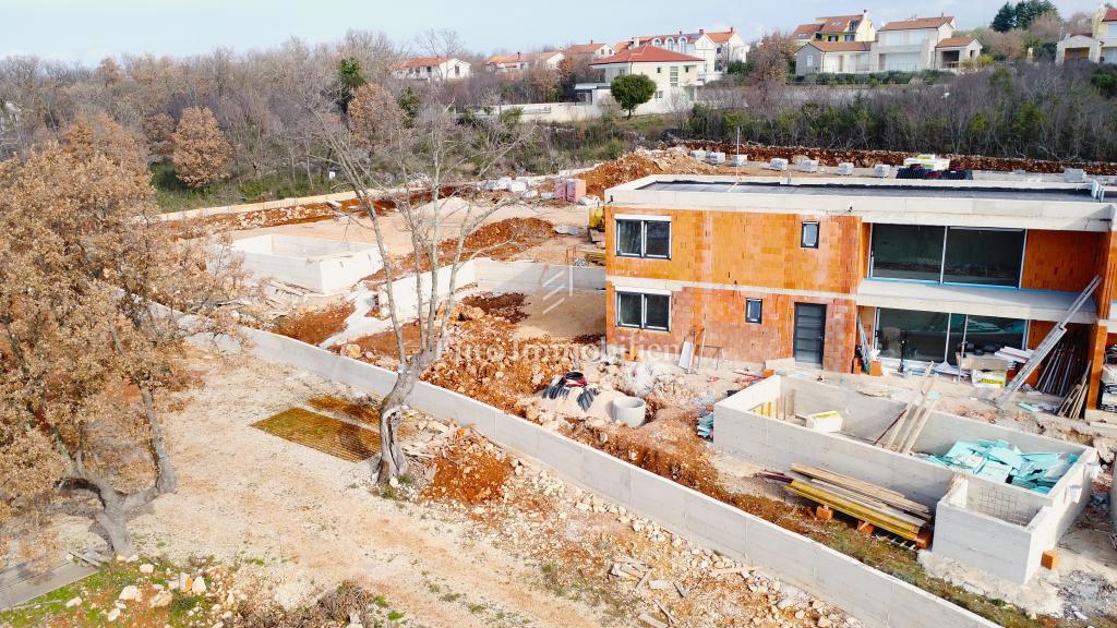 Nuova casa bifamiliare con vista mare - isola di Krk