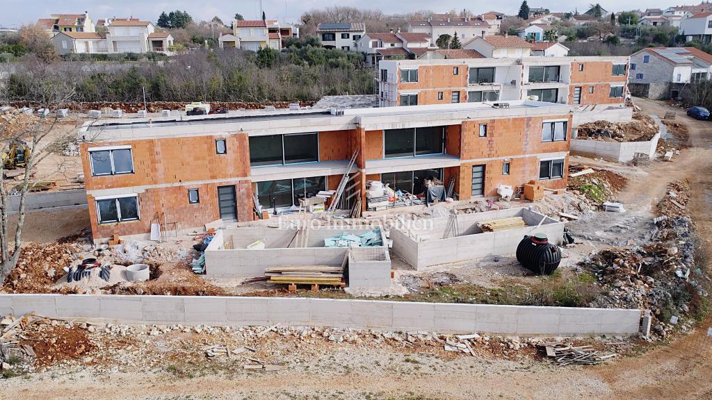 Nuova casa bifamiliare con vista mare - isola di Krk