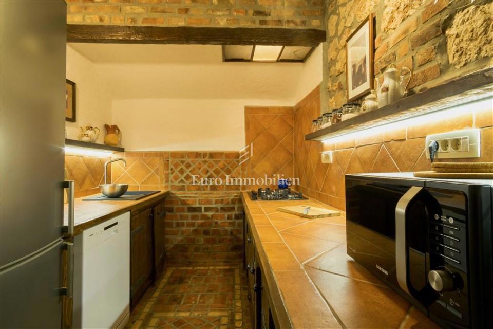Drivenik - casa in pietra con piscina