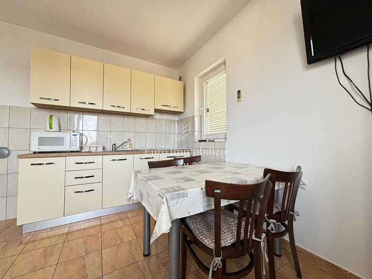 Pag - due appartamenti separati al primo piano