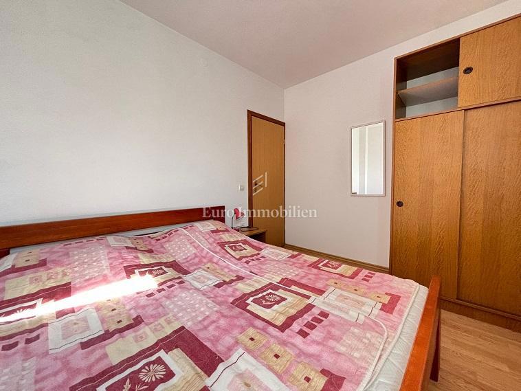 Pag - due appartamenti separati al primo piano