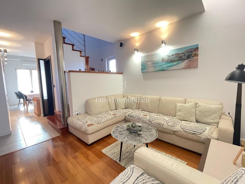Novalja - appartamento duplex al secondo piano