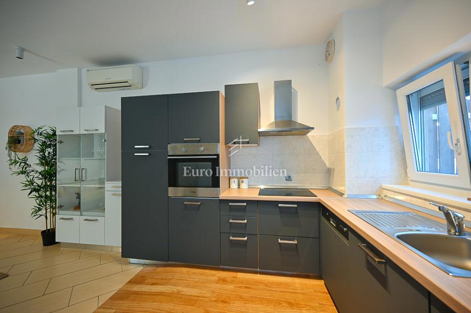 Novigrad - appartamento vicino al mare e al centro città