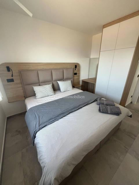 Jasenice - appartamento con vista mare aperta