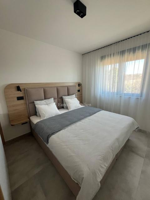 Jasenice - appartamento con vista mare aperta