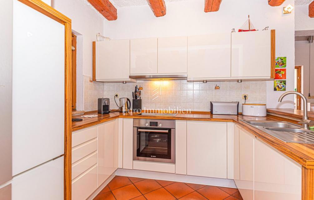 Villa con giardino e piscina