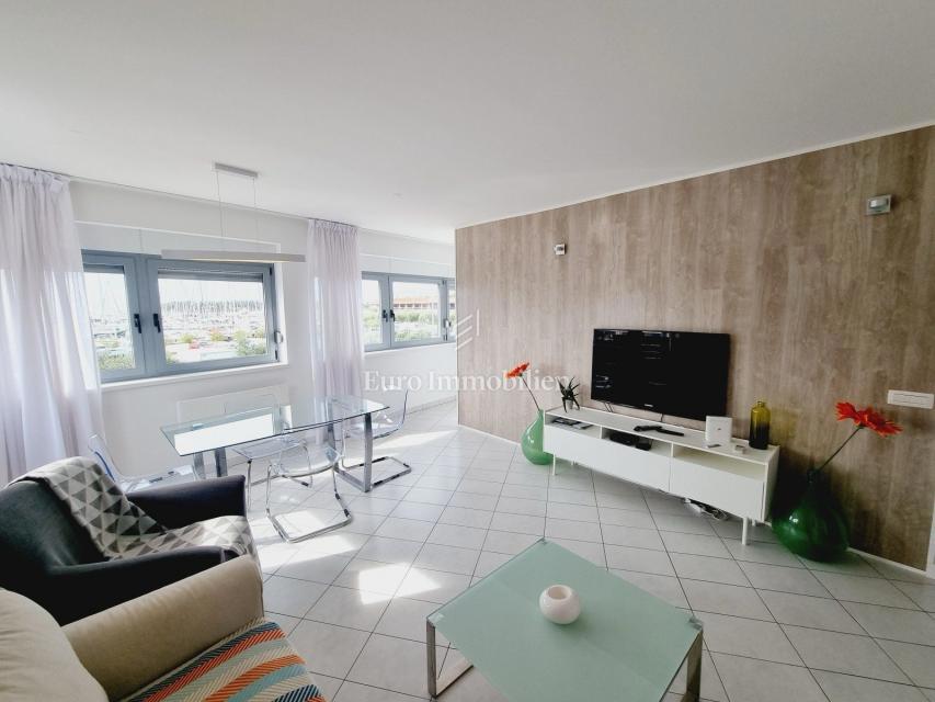 Cittanova, Istria - appartamento a 50 metri dal mare