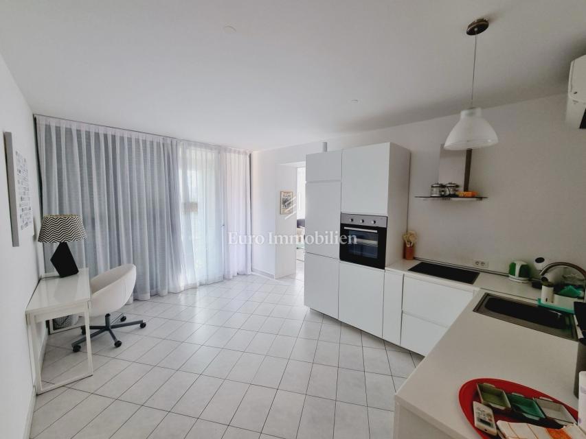 Cittanova, Istria - appartamento a 50 metri dal mare