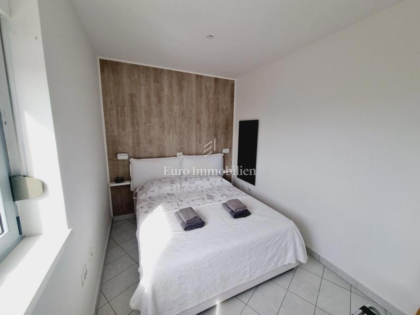 Cittanova, Istria - appartamento a 50 metri dal mare