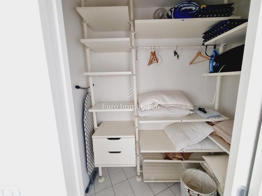 Cittanova, Istria - appartamento a 50 metri dal mare