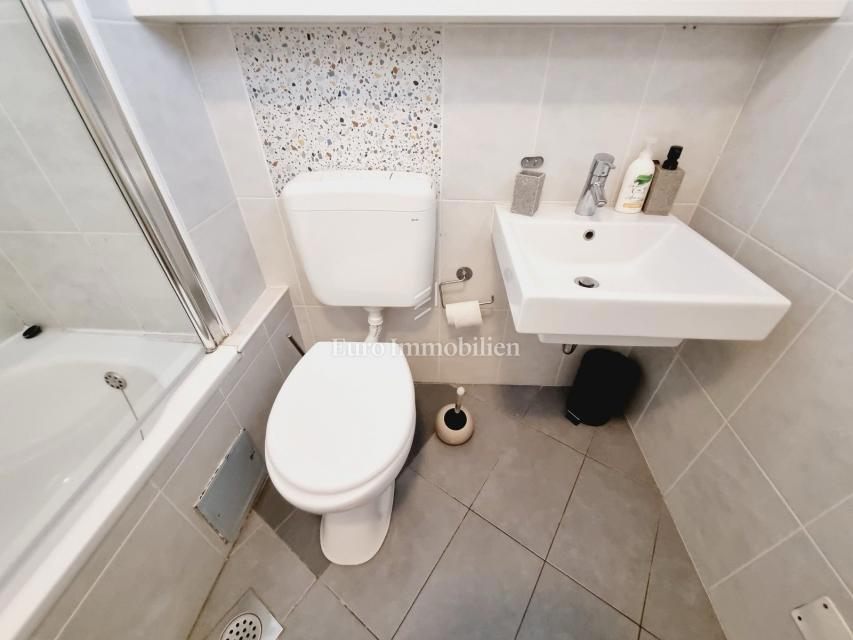 Cittanova, Istria - appartamento a 50 metri dal mare