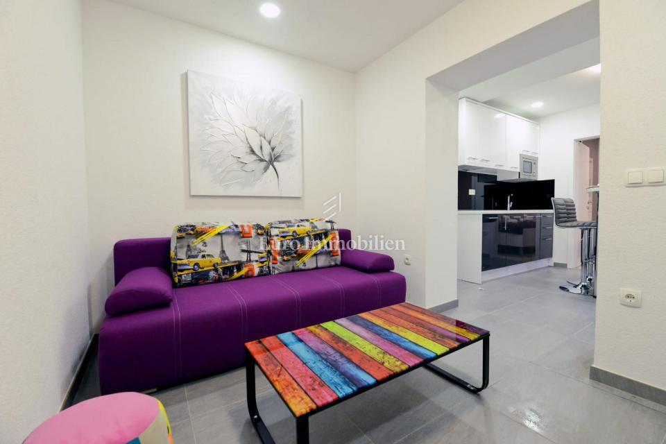 Privlaka - appartamento con piscina e ampio giardino