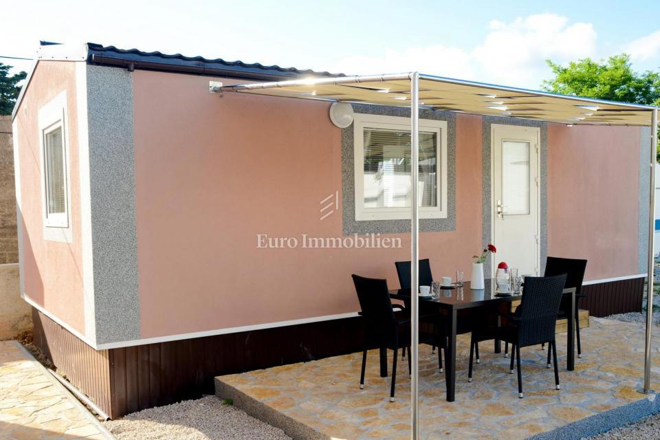 Privlaka - appartamento con piscina e ampio giardino