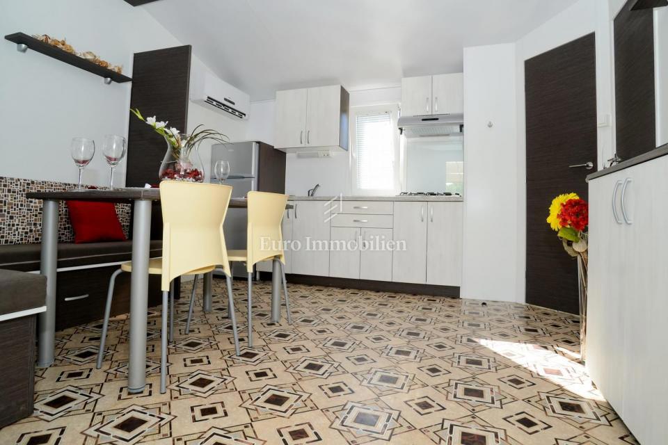 Privlaka - appartamento con piscina e ampio giardino