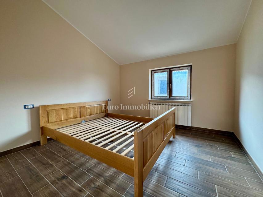 Pisino - casa sopra il lago