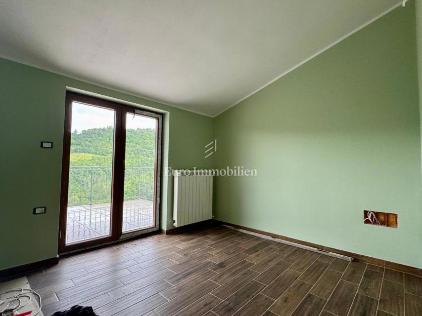 Pisino - casa sopra il lago