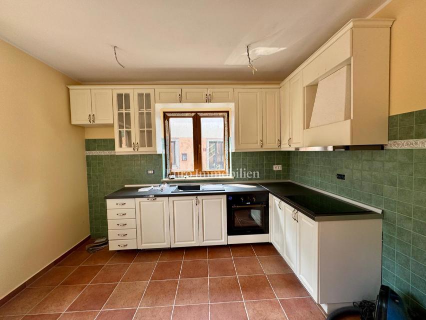 Pisino - casa sopra il lago