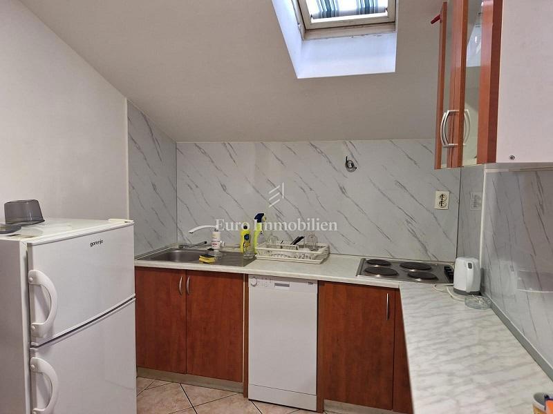 Novalja - casa con 6 appartamenti
