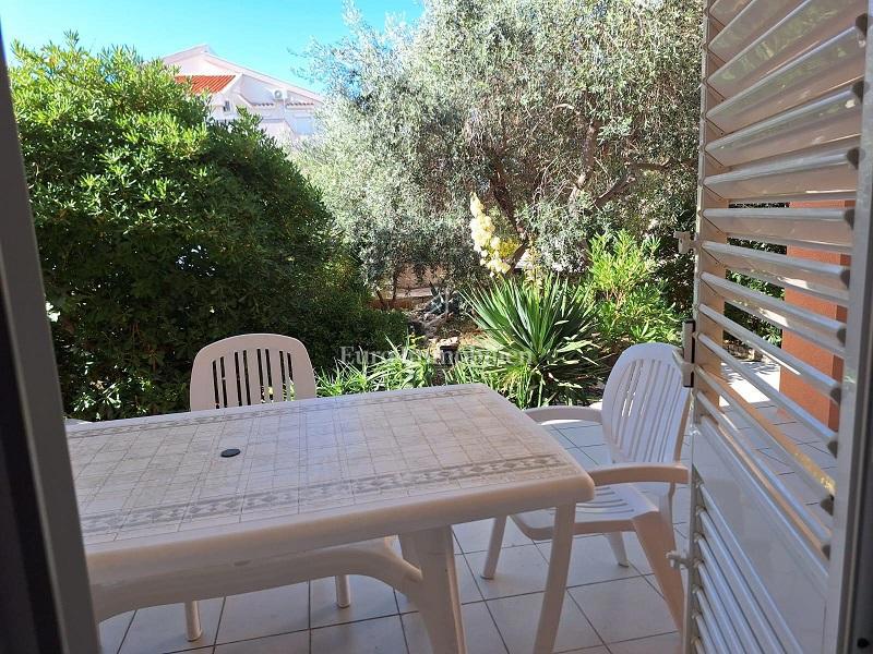 Novalja - casa con 6 appartamenti