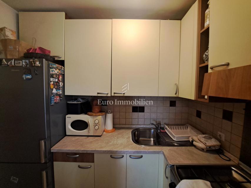 Appartamento con giardino nella città di Krk